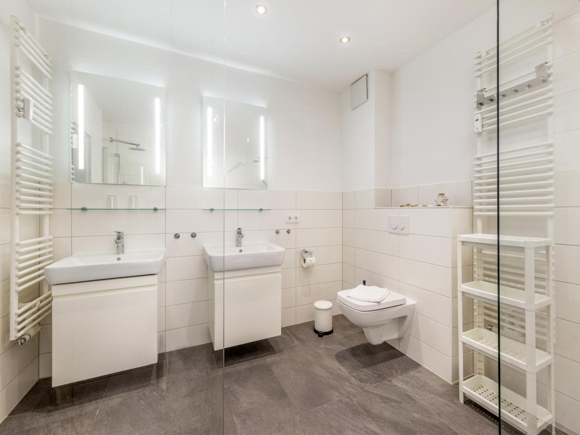 Ferienwohnung Strandlaeufer In Der Residenz Clara Sophia Binz Εξωτερικό φωτογραφία